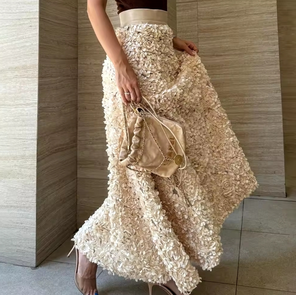 Chic Cream Textured Women's Maxi Skirt